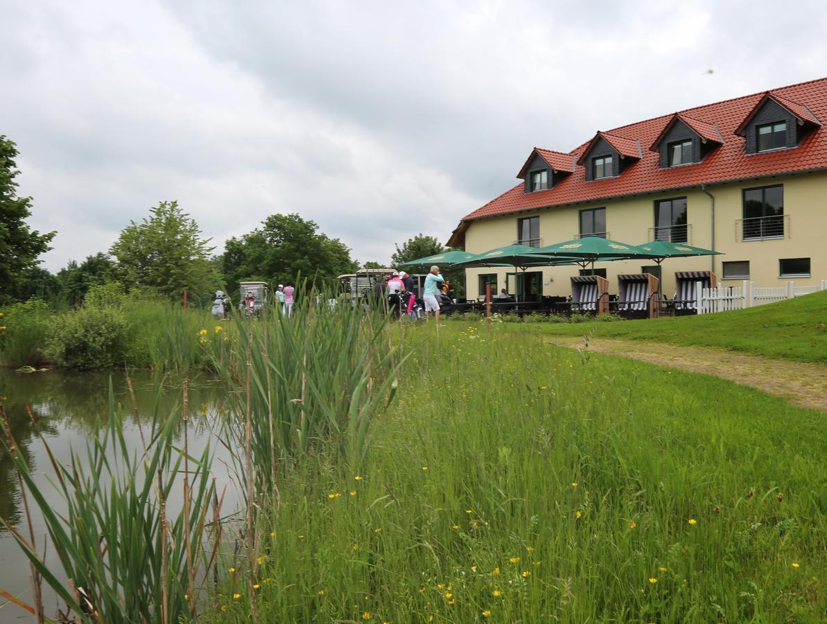 Apartments Golfpark Schlossgut Sickendorf Lauterbach المظهر الخارجي الصورة