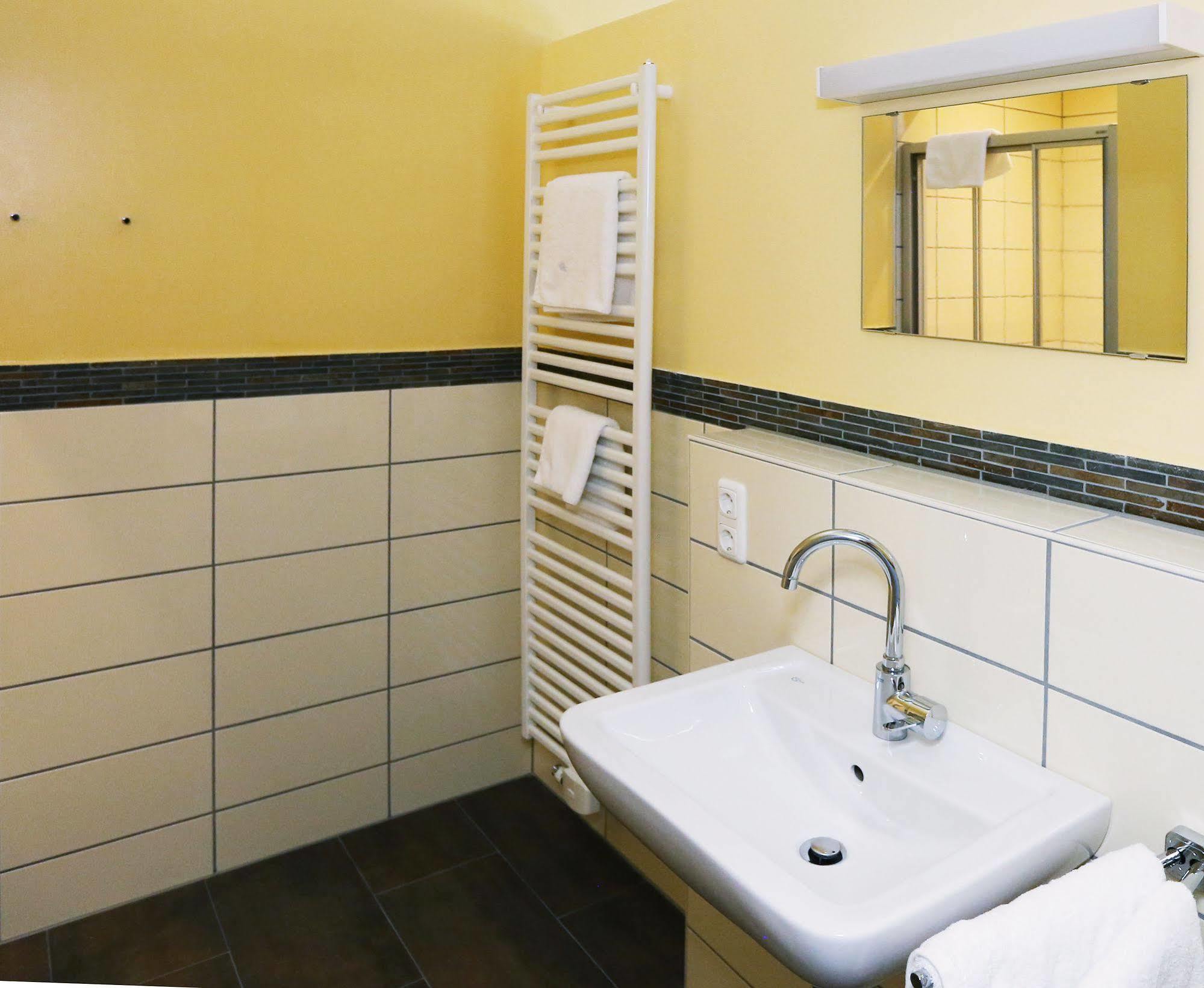 Apartments Golfpark Schlossgut Sickendorf Lauterbach المظهر الخارجي الصورة