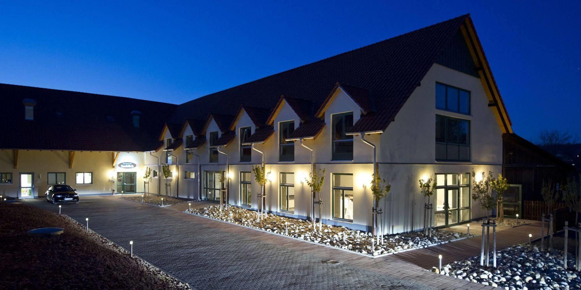 Apartments Golfpark Schlossgut Sickendorf Lauterbach المظهر الخارجي الصورة