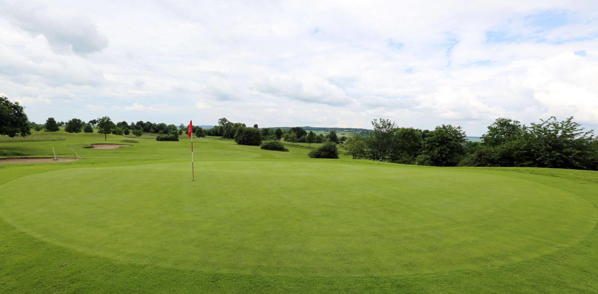 Apartments Golfpark Schlossgut Sickendorf Lauterbach المظهر الخارجي الصورة