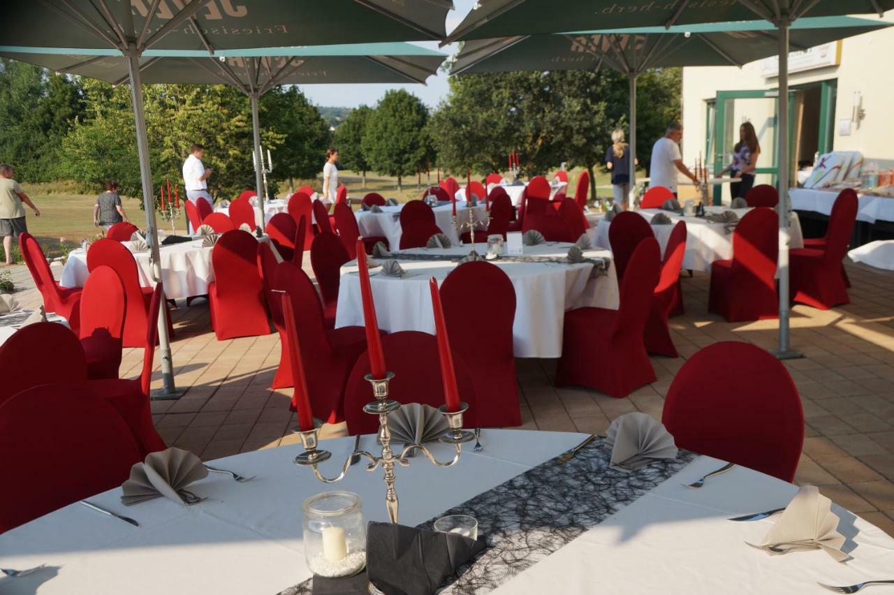 Apartments Golfpark Schlossgut Sickendorf Lauterbach المظهر الخارجي الصورة