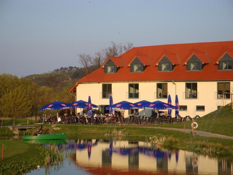 Apartments Golfpark Schlossgut Sickendorf Lauterbach المظهر الخارجي الصورة